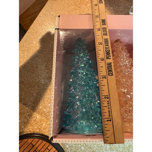 🎄 Cupcakes & Cashmere Pastel Holiday Tree Decor – Set of 4 🎄 - Picture 2 of 7